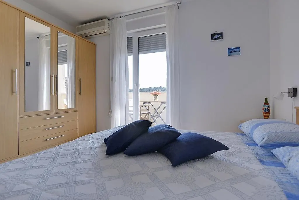 Apartment Frlan Liznjan Croatia